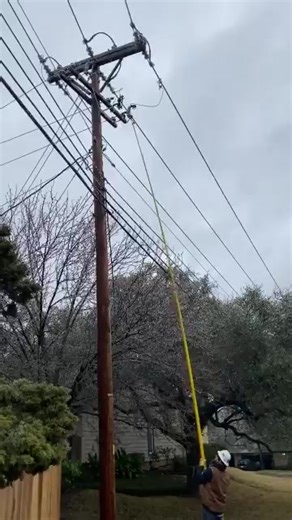 Crews continue to make progress restoring power. They’ve been removing branches from wires, repairing downed lines & replacing fuses, and will keep going until the power is back. | Austin Energy