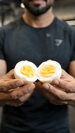 Post-Workout Nutrition 💪🥚 | Eat Smart, Train Smart! 🔥 #Shorts #biceps #bicepsworkout #fitness