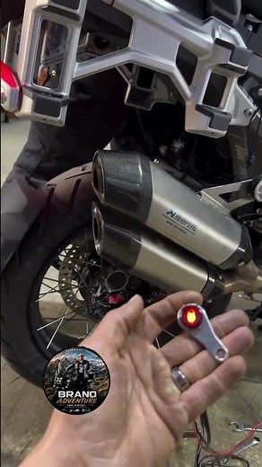 Would you install this on your BMW GS? 🤔🏍️#BMW #R1300GS #Akrapovic #Exhaust