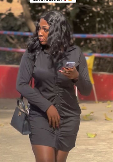 This pretty girl 🫠🤭#reaction #prettygirl #smile #fyp #fyppppppppppppppppppppppp