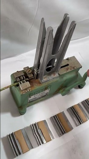 Vintage RHYNE Floral Supply Stemming Picking Pick Machine