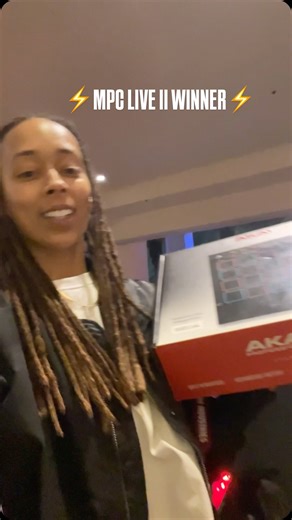 Sarah, The Illstrumentalist on Instagram: "⚡️100k Subscriber MPC Live II Winner is @msvameproductions ⚡️Congratulations!!! #payitforward #mpc #musicproducer #sarah2ill @akai_pro @decksaver @thenammshow"