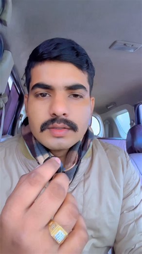 Sumit Raddar on Instagram: "Please 🙏🏻 share jrur kre 🩷 innocent hai log 🩷 jai shree syam 🌲 #sumitraddar #jaishreesyam #khatusyam"