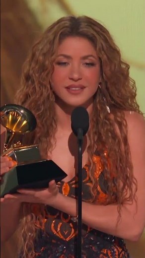 Shakira celebrates her immigrant roots as she takes home Latin Pop Album! 🌍💃🏽🙌 #Grammys2025 #Shakira