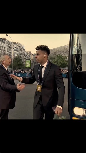 J Balvin Rojo PSG: video y significado de 'Rojo'