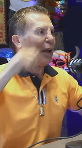 4.6M views · 112K reactions | Julio Cesar Chavez platica sobre su hijo Julio Cesar Chavez Jr de su pasada addiction a las pastillas y lo grave que estaba que no lo reconocía pero Gracias a Dios ya está mejor Chavez Jr y mejorando más día a día 壘 #Boxing #Boxeo #BoxingNews #JulioCesarChavez #JulioCesarChavezJr #ChavezJr #ElGranCampeonMexicano #Mexico  | Jo2Boxing | Facebook