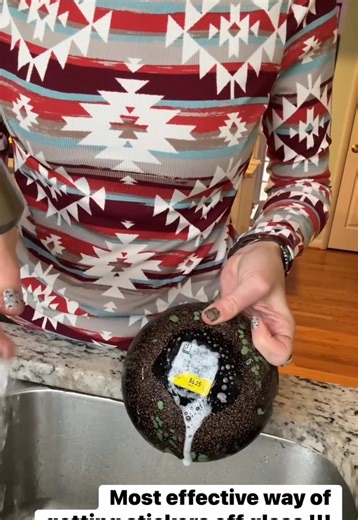 Easy sticker removal hack! #goodwill #thrift #thrifted #hack #reseller