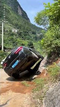 Your car can be transformed into a fighting vehicle. #Professional maneuvers, please do not imitate.