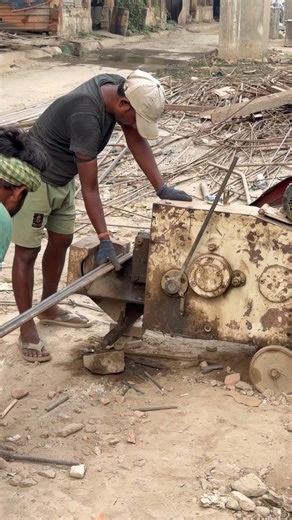 Cutting machine in action #bihar #patna #construction #india #machine #cricket #concretecutting