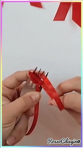 Make mini DIY bows with a fork #bow #bows #diy