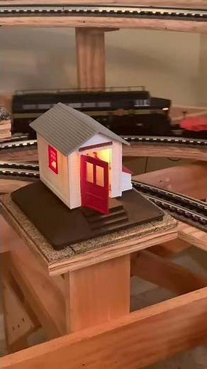 Lionel 125 Whistling Station
