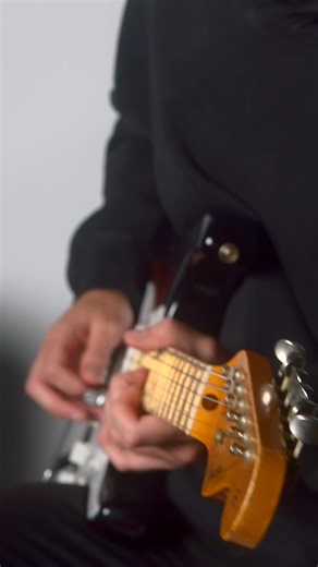 Sean Mann on Instagram: "Some more tones from the @d_tone_amps - Steel String Super. An exquisite paring, Strat + SSS. Oh yes 🎸👌🔥 #dtone #sss #steelstringsuper #dumble #steelstringsinger #fender #strat #stratocaster"