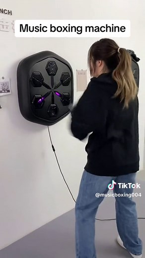Let's Go Boxing: Music Boxing Machine Challenge!