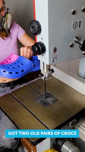 Cool Way to Upgrade Your Crocs Pair! | 5-Minute Crafts