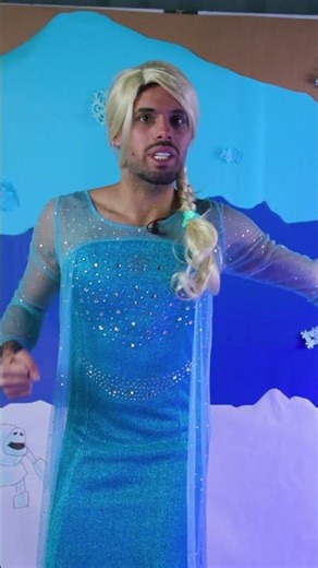 Wer lässt hier jetzt was los? #eyjamal #frozen #weihnachten #olaf #elsa