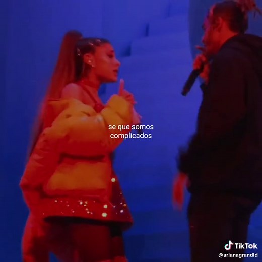 Ariana Grande - Boyfriend: Letra en Español y Concierto en Vivo