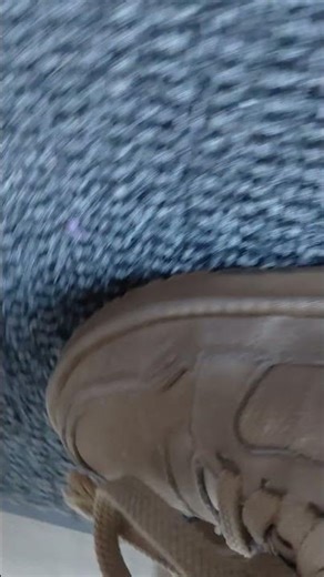 Oops i droped my... shoe trend