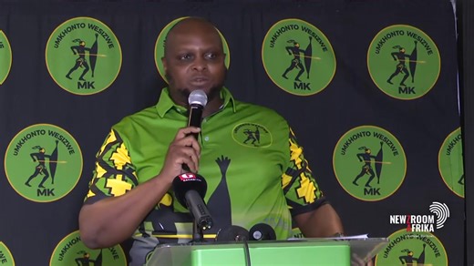 9.2K views · 84 reactions | Floyd Shivambu now have direct contacts to all 52 regions in South Africa. The consolidated and contactable forces he formalised when he worked the ground for EFF and MK. He can use those contacts to form his new political party. It is perfect timing for 2026 Local Government Elections. Floyd must waste no time for himself....he must form the new political party. | Phakamani Dlamini | Facebook