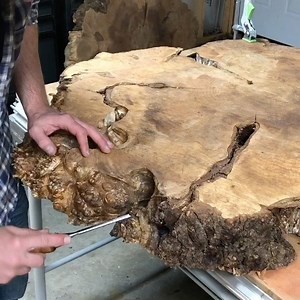 Removing the bark from this burly live edge 😍 | Wayward Grain