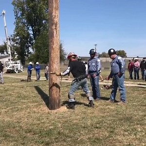 2M views · 1K shares | Running in wooden pole... . . ... | Electrical Transmission Line | Facebook