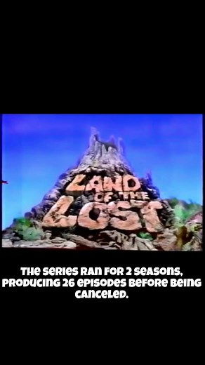 Land of the Lost Intro (1991) | ’90s Sci-Fi TV Nostalgia Step back into early ’90s sci-fi television with the opening intro from Land of the Lost. Premiering in the early 1990s, this reboot reimagined the classic concept with new characters, updated effects, and a slightly darker, more adventurous tone for a new generation. The intro’s visuals and music instantly set the mood—mysterious, strange, and unmistakably ’90s—making it a memorable moment for fans of cult TV and Saturday programming. #La