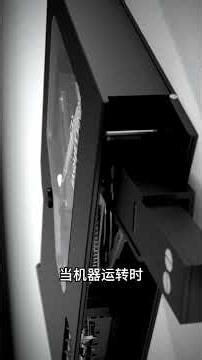 A $400,000 autograph machine, a pure mechanical marvel composed of 585 parts. #MechanicalAutograp...