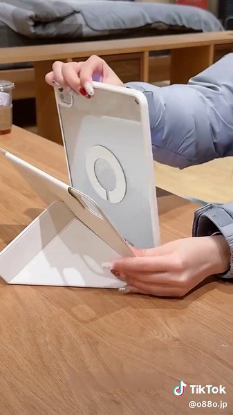 安定したマルチアングルのiPadケース特集