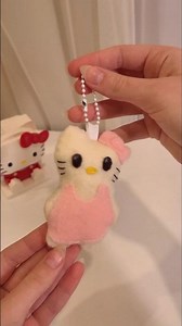 diy hello kitty keychain | хэллоу кити вязаный брелок из фетра 🎀