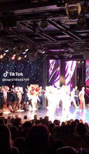 Paris Lido show #show #paris #dance #dancer #moulinrougemusical #moulinrouge #eiffeltower #france