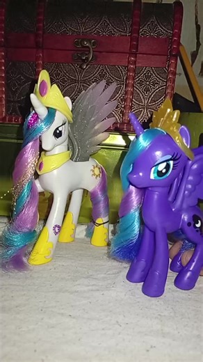 Exploring My Little Pony: Princess Celestia and Princess Luna
