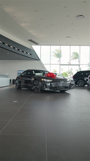 Serious performance and a quiet, refined cabin make this 2025 Audi E-tron RS feel like the future of daily driving. Sharp looks, fast reactions, and comfort that stays with you all day. ⚡✨ Visit or call Audi Oxnard: 📍 1600 Ventura Blvd, Oxnard, CA 93036 📞 (805) 288-7728 #Audi #AudiOxnard #Oxnard #California #SouthernCalifornia #AudiClub #AudiNation #AudiLove #AutomotivePhotography #CarLifestyle #LuxuryCars | Audi Oxnard