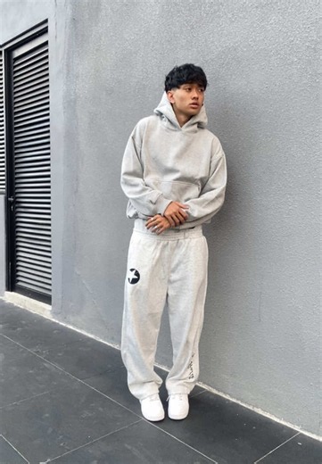 Grey Hoodie 330gsm — Comfy Daily Styling Essential