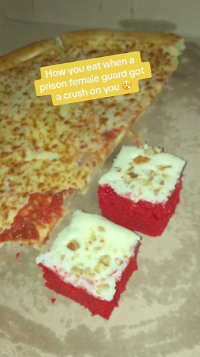 #pizza #cake #soulfood #prison #prisonstyle #prisontiktok #prisontok #prisonwife #food