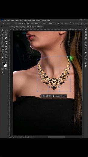 Tips for Changing Necklace Designs on Your Neck – Photoshop 2026 💎 #photoshoptips