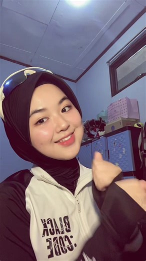 bil (@bilbonggh)’s videos with suara asli - Ibu negara Cidro