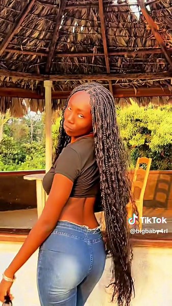 Low Rise Jeans: Your Ultimate Style Guide