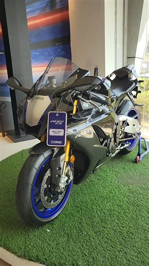 1.4M views · 31K reactions | ১০০০ সিসির বাইক বাংলাদেশে! ‍♂️ Yamaha YZF R1M #YamahaR1 #Superbike #r1m #yamaha #sportsbike | Bike Canvas | Facebook