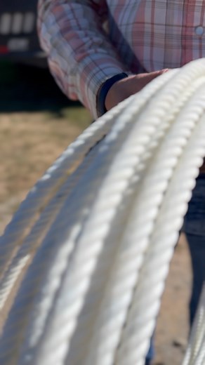 47K views · 1.8K reactions | Quick release!!!! #rebuild #backhandturnover #310ranchropes #fromtheoffside #oklahoma #buckaroogear #reddirt #biglooproping | 3:10 Ranch Life | Facebook