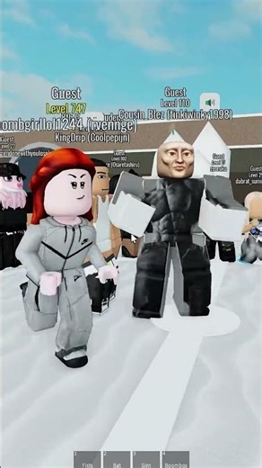 DANCE BATTLE IN ROBLOX 😂 #roblox #shorts