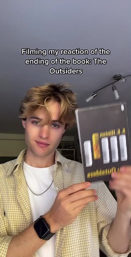Book Review: The Outsider - Ponyboy Character Analysis