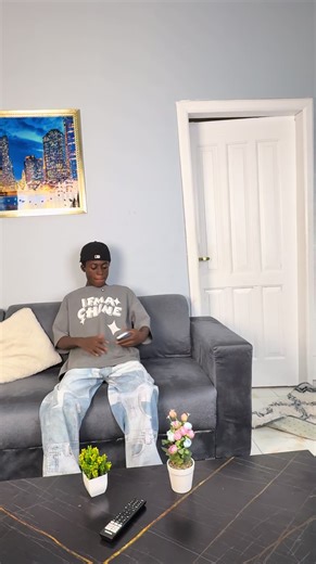 Humorous Encounter with Police at a Rich Man's House