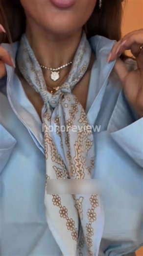 10초 완성 이렇게 초간단 스카프 매기 🤩🤗 #fashion #scarf #꿀팁 source@bossenbroek_woman