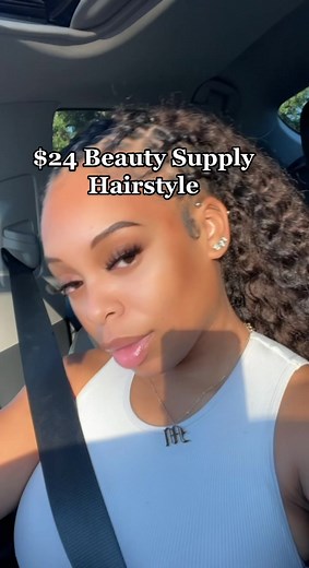 Products I used : 3 packs of Freetress Deep wave 22” (colors I used 2 packs TP1B/30 & 1 pack of #4) , Shine n Jam & kiss edge fixer edge control #beautyhacks #beautysupplystore #beautysupplystorehair #crochethairstyles #easy #beautytips #blackgirltiktok #fasthairstyle #mayaelise #freetress