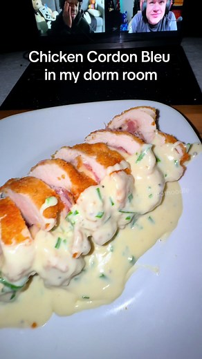 Easy Chicken Cordon Bleu Recipe for Dorm Cooking