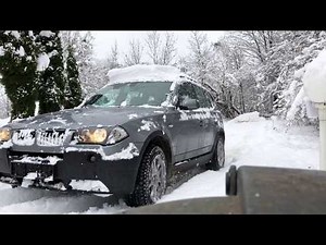 BMW X3 E83 3.0d Struggles on a 20% Slope in Snow and Slides Into the Camera