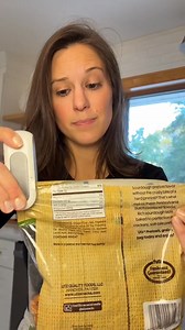 【🛍️ This Mini Sealer Saved My Snacks & My Sanity! ✨】 Okay, real talk: how many times have you found stale chips or soggy cereal because the bag wouldn’t close? 😤 I used to use 15 clothespins and a rubber band… until I found this tiny miracle worker! 🙌 Why This Beats Clips & Rubber Bands: ✅ One-hand operation – yes, even while holding a baby! 👶 ✅ Rechargeable battery – no more hunting for AAA’s! 🔋 ✅ Seals ANY bag – chips, frozen veggies, coffee, pet food! 🐶 ✅ Smaller than my lipstick – fits