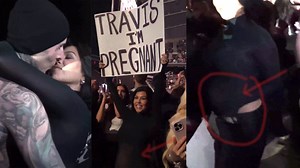 kourtney kardashian's pregnancy announcement on Travis' Concert | Kardashian / Jenner News Update