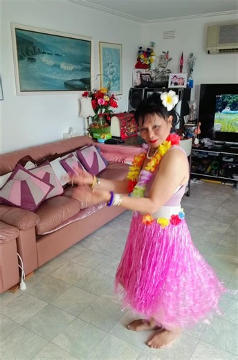 2023 Pearly Shell Dance. This been shown many times #facebookreelsviral #facebookreelsviralvideo #friendsfollowersViewers #facebookreels #everyonefollowers #facebookviral #allfollowers #followers #relatives #family | Bernadette Piñero Tyers-Moorhouse