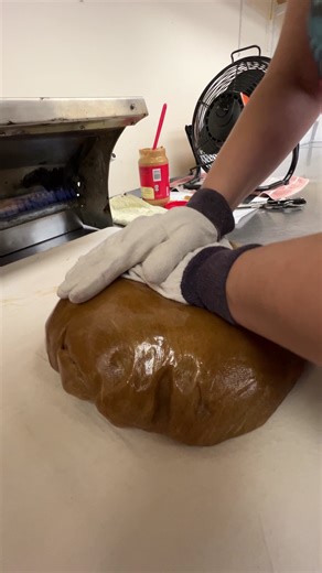 290K views · 3.2K reactions | making a molasses candy sandwich | Hercules Candy Co | Facebook