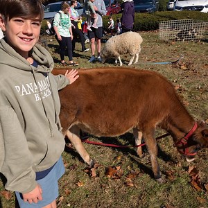 3 comments | Baa , moo , cheep , oink  What a fantastic farm experience yesterday! Much thanks to Quiver Farms and The Justamere Foundation for supporting these awesome programs! Drop your photos in the comments  | Pottstown Children's Discovery Center | Facebook